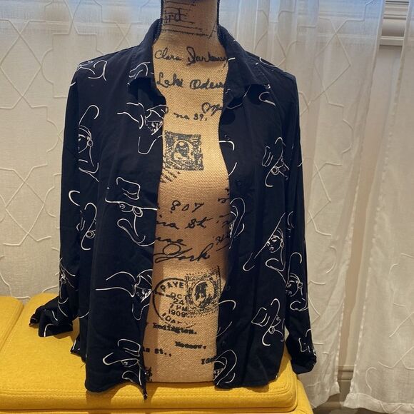 Woman print buttoned down shirt - Picture 3 of 6